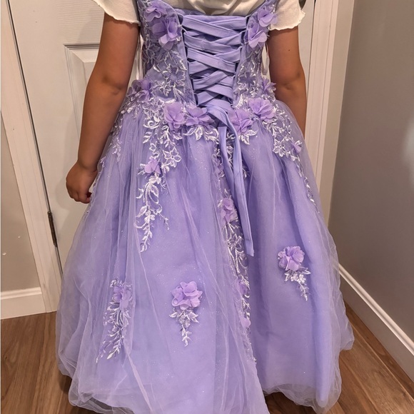 Dancing Queen K804 worn once then dry cleaned. In perfect condition no rips - Picture 3 of 8